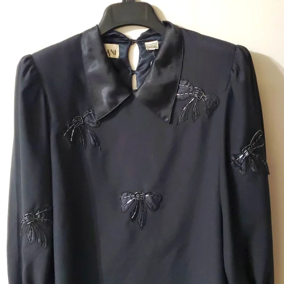 Vintage Nilani Black Long Sleeve Satin Blouse with Beaded Bows Sz 2 - Picture 3 of 12